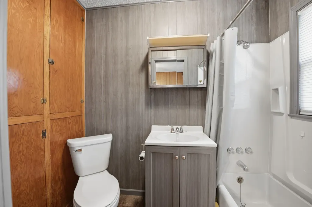 5739 S Washington Wichita KS 67216