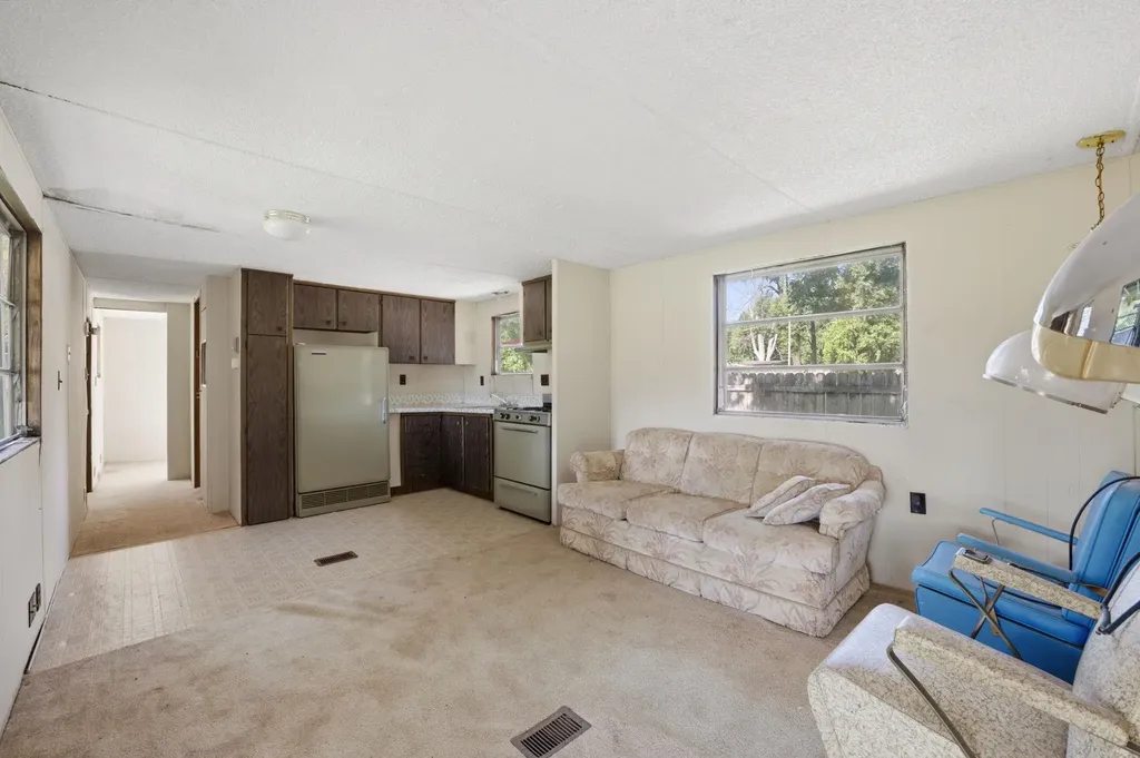 5739 S Washington Wichita KS 67216