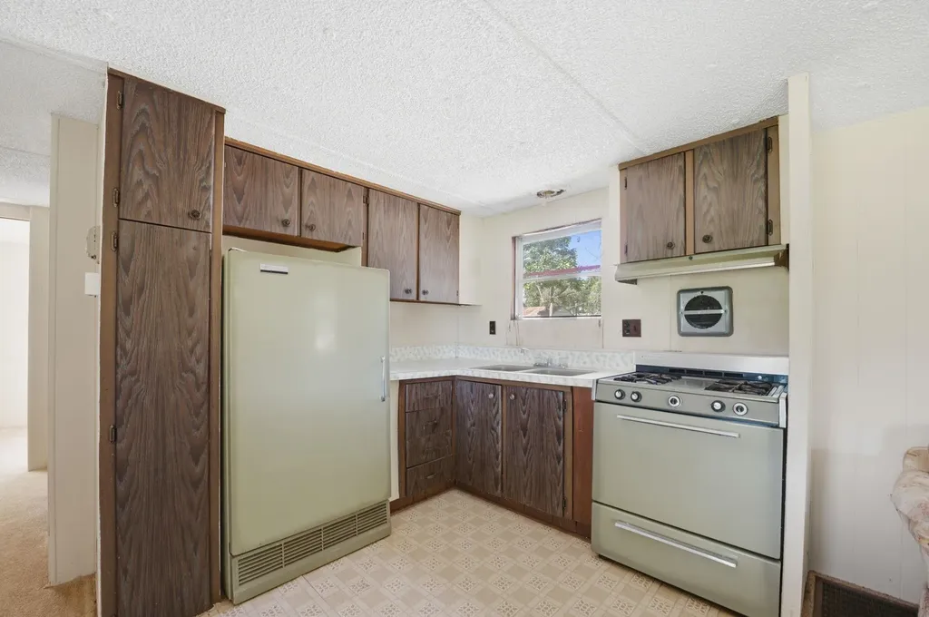 5739 S Washington Wichita KS 67216