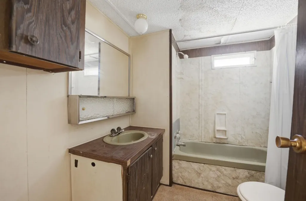 5739 S Washington Wichita KS 67216