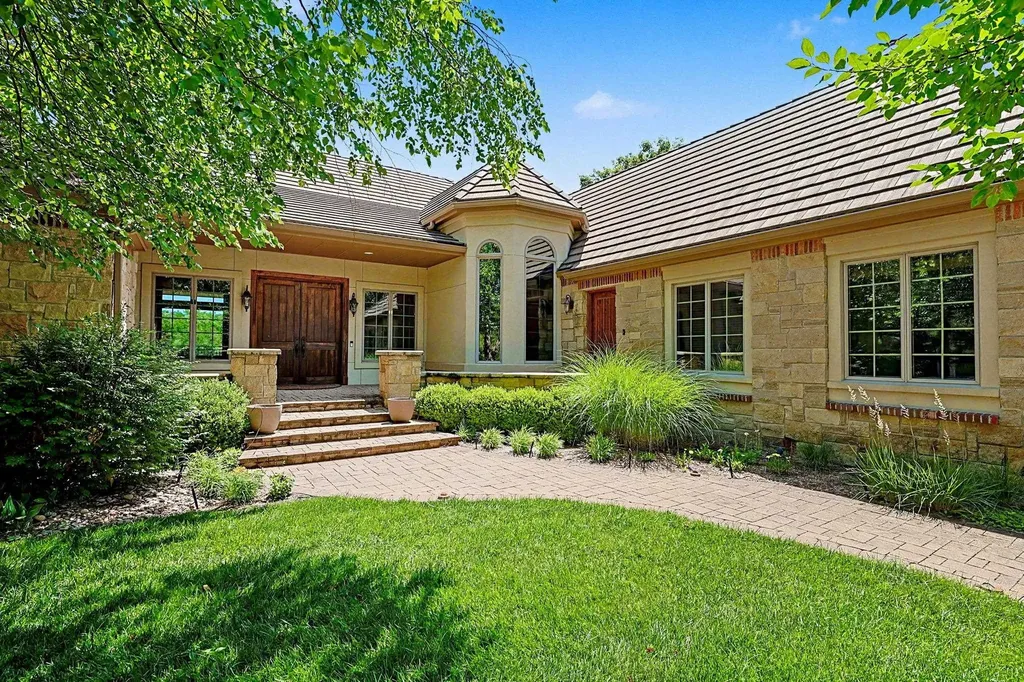 215 E Pine Meadow Court Andover KS 67002