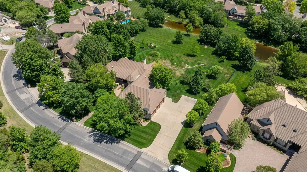 215 E Pine Meadow Court Andover KS 67002
