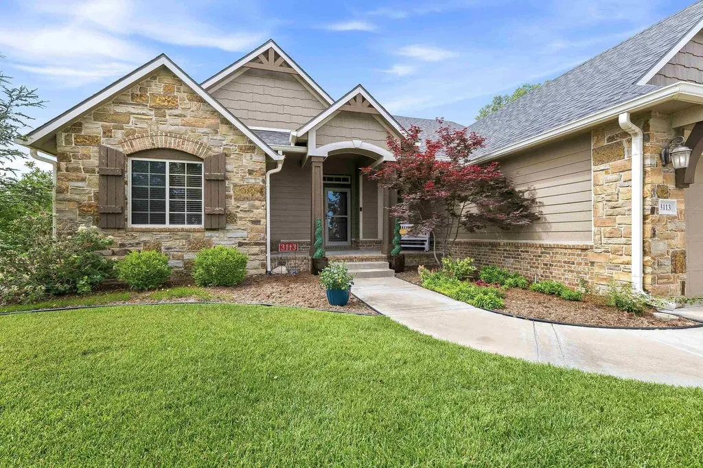 3113 E Sunflower Drive Derby KS 67037