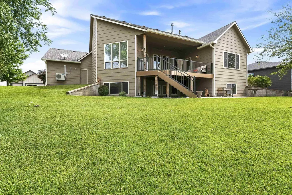 3113 E Sunflower Drive Derby KS 67037