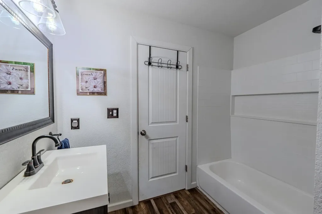 2110 N Moyle Augusta KS 67010