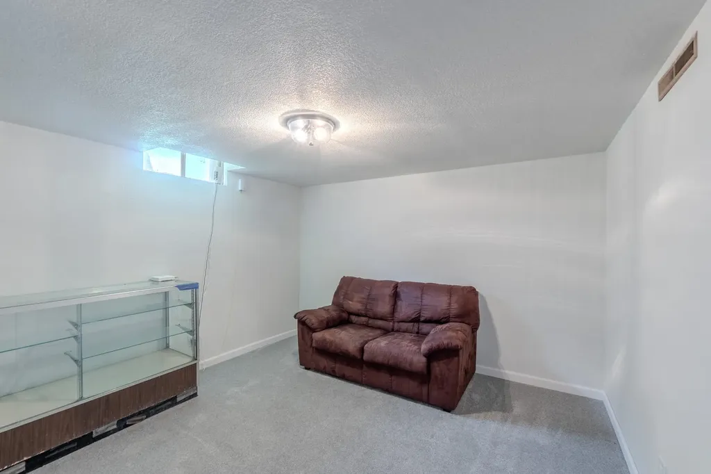 2110 N Moyle Augusta KS 67010