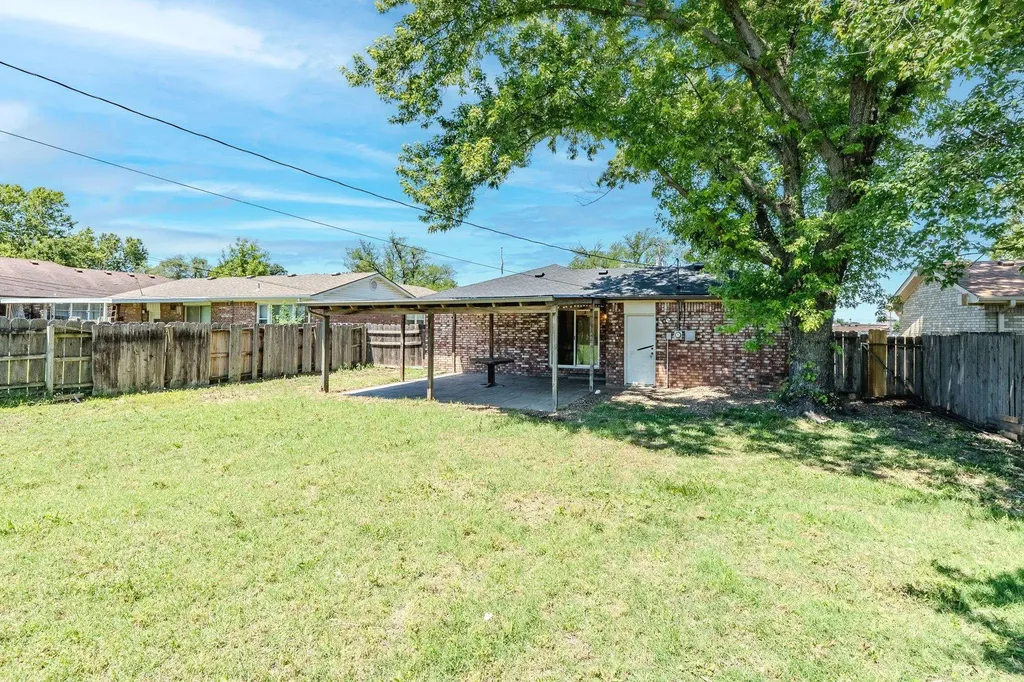 2110 N Moyle Augusta KS 67010