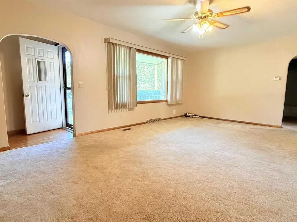 910 E Sherman Marion KS 66861