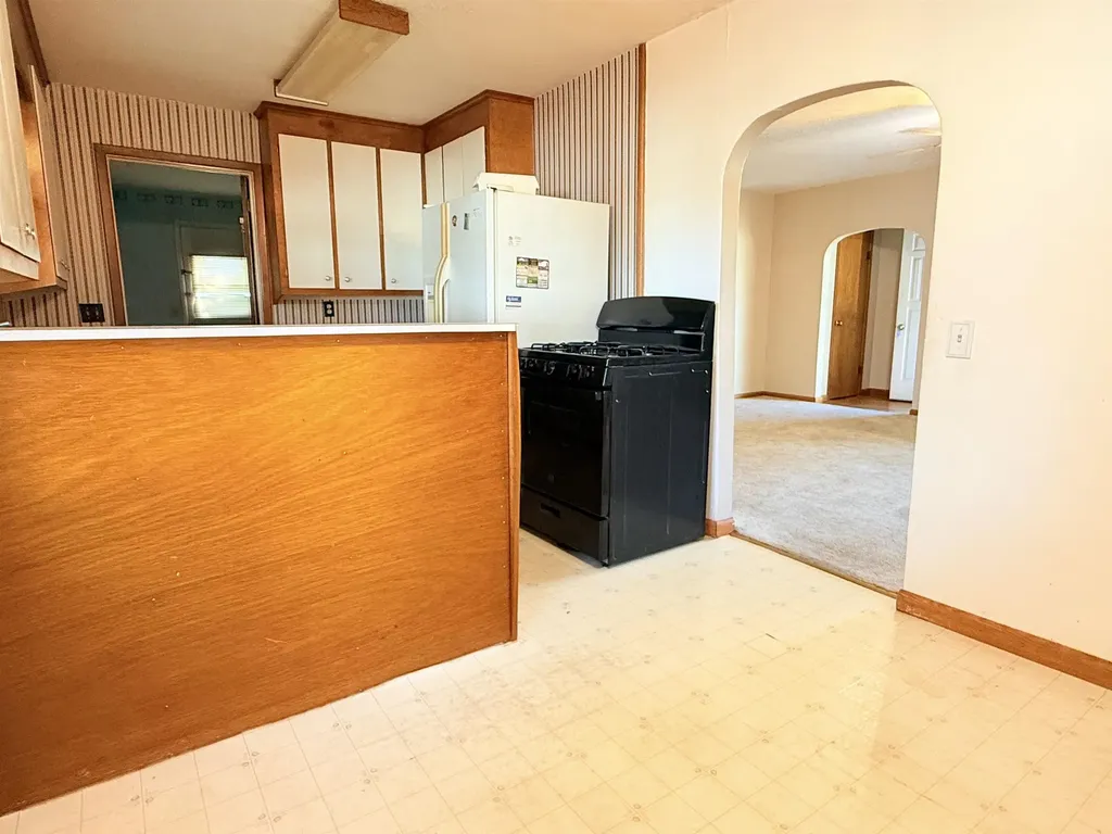 910 E Sherman Marion KS 66861