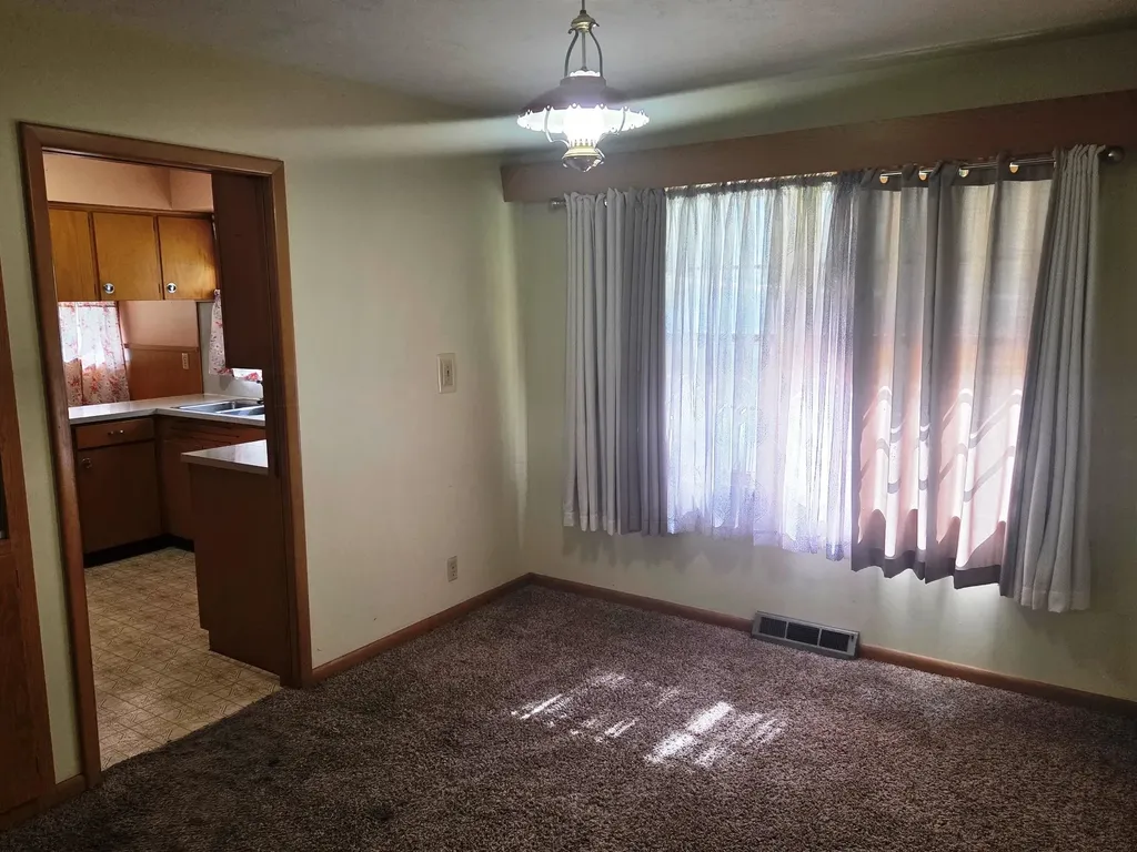 620 N Duncan Newton KS 67114
