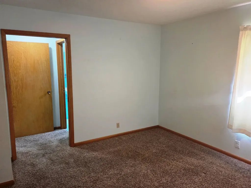 620 N Duncan Newton KS 67114