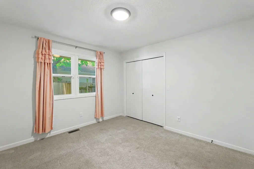943 N Briarwood Road Derby KS 67037