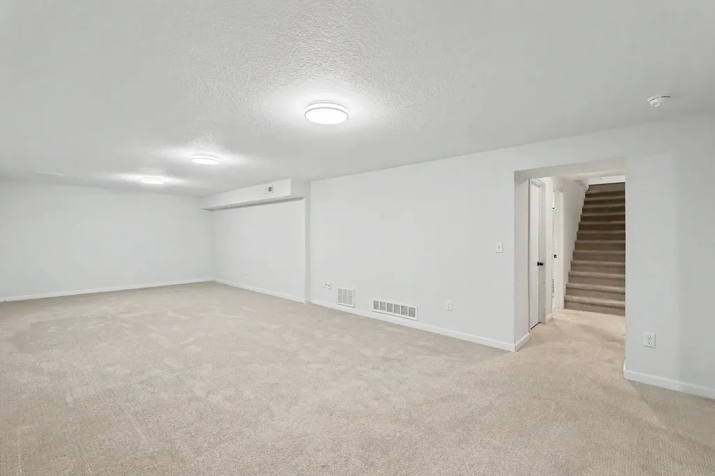 943 N Briarwood Road Derby KS 67037