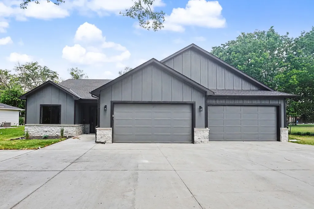 116 S Byron Wichita KS 67209