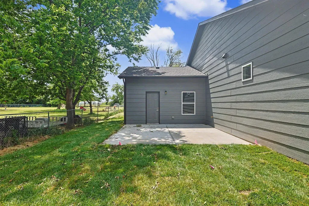 116 S Byron Wichita KS 67209