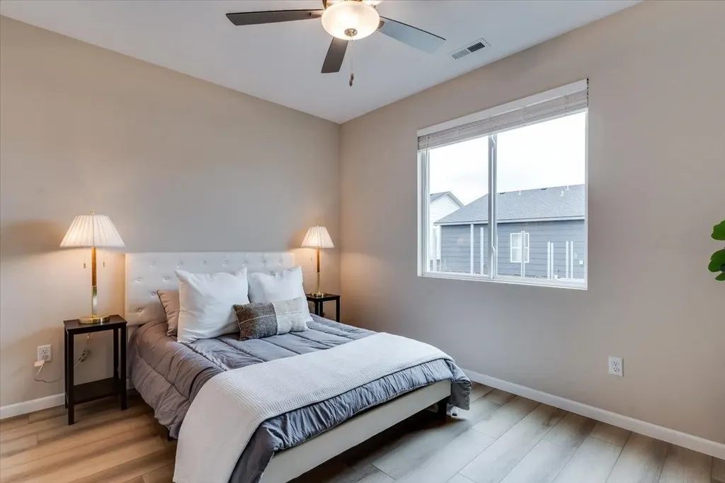 2433 S Wheatland Court Wichita KS 67235