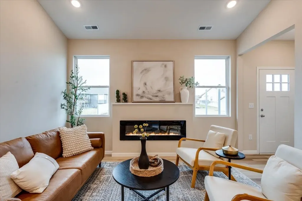 2433 S Wheatland Court Wichita KS 67235