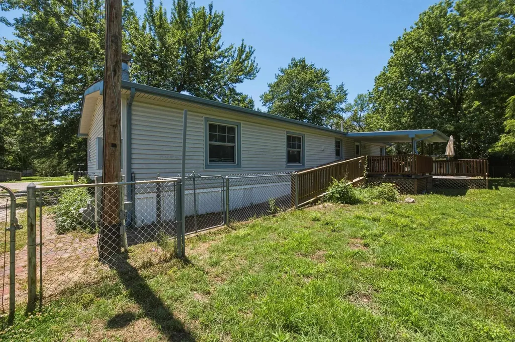 416 W 58th Street S Wichita KS 67217