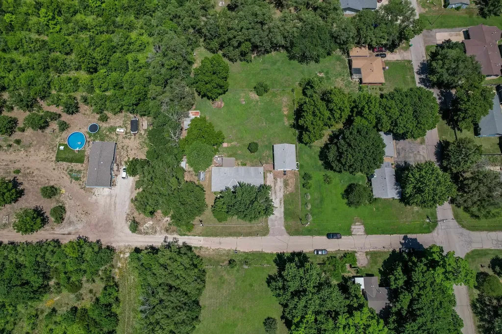 416 W 58th Street S Wichita KS 67217