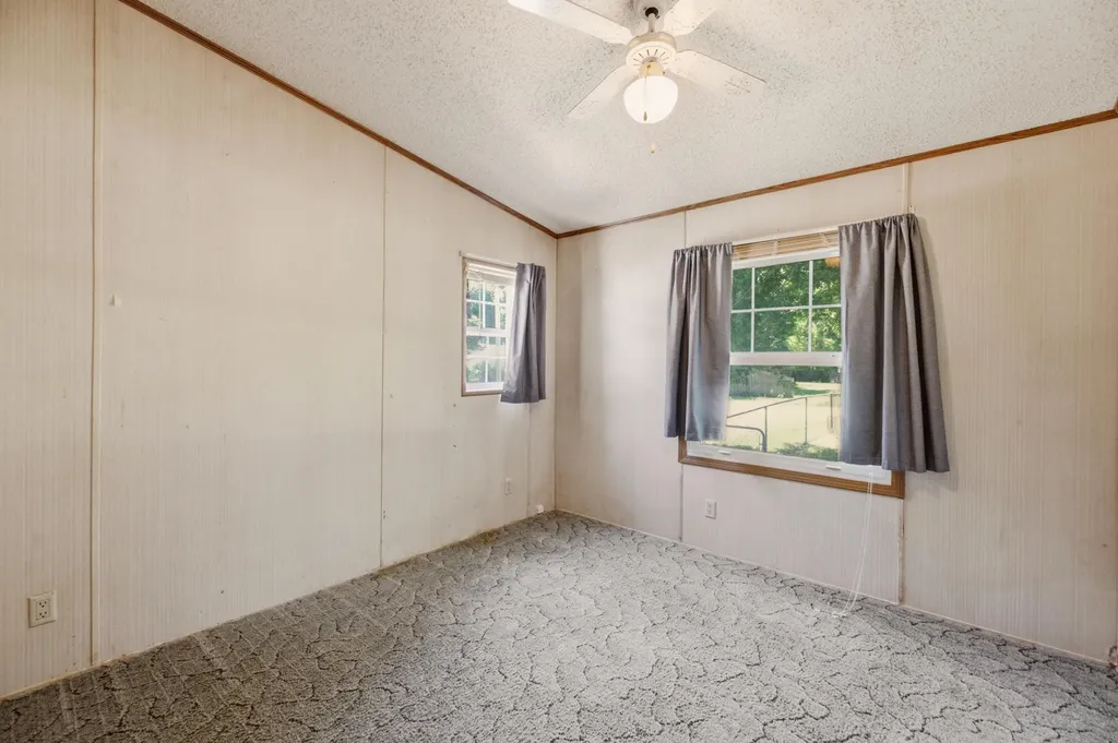 416 W 58th Street S Wichita KS 67217