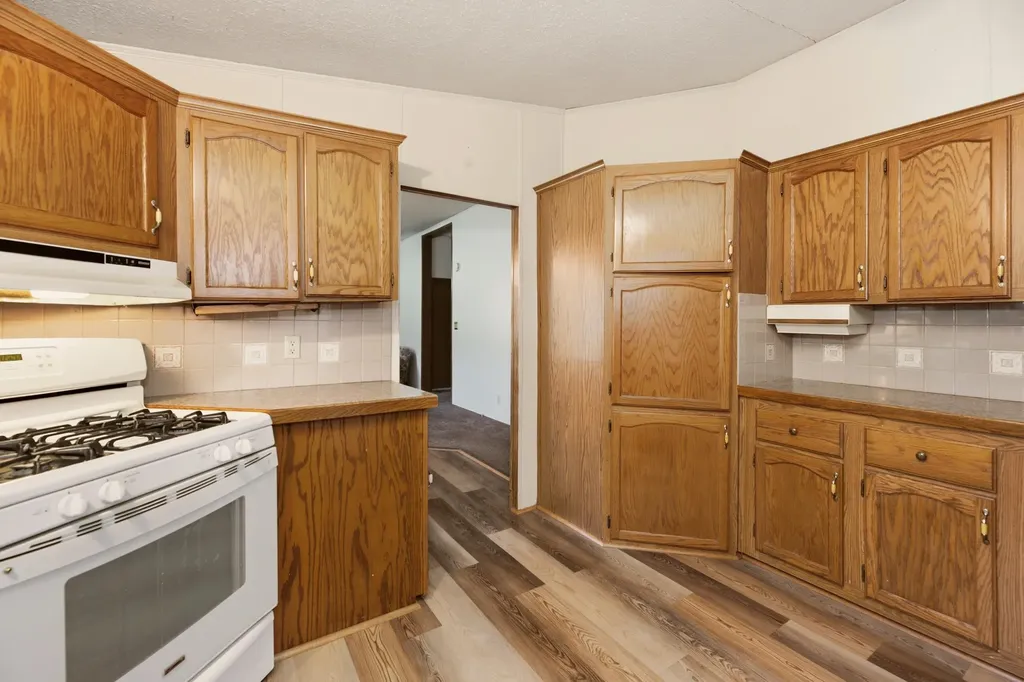 416 W 58th Street S Wichita KS 67217