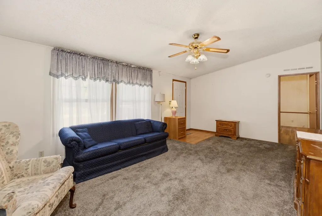 416 W 58th Street S Wichita KS 67217