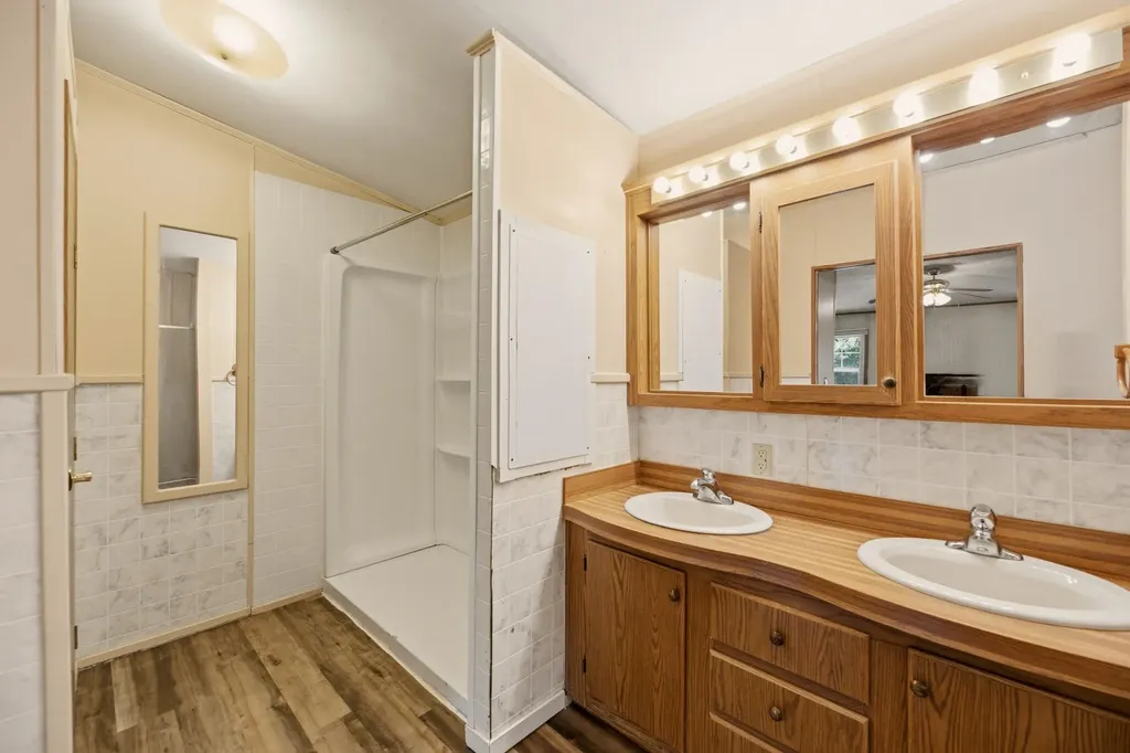 416 W 58th Street S Wichita KS 67217