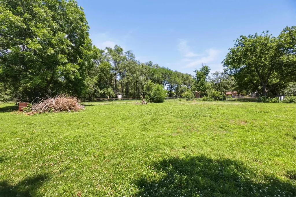 416 W 58th Street S Wichita KS 67217
