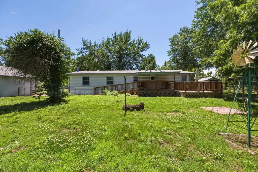 416 W 58th Street S Wichita KS 67217