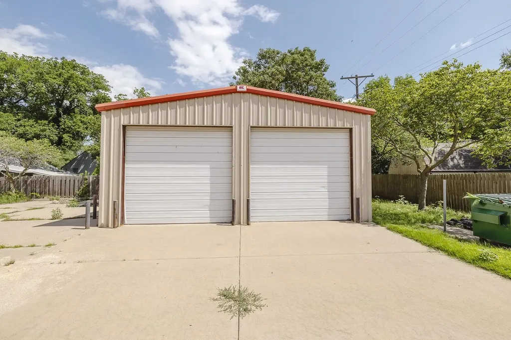 856 S Green & 843 S Estelle Street Wichita KS 67211