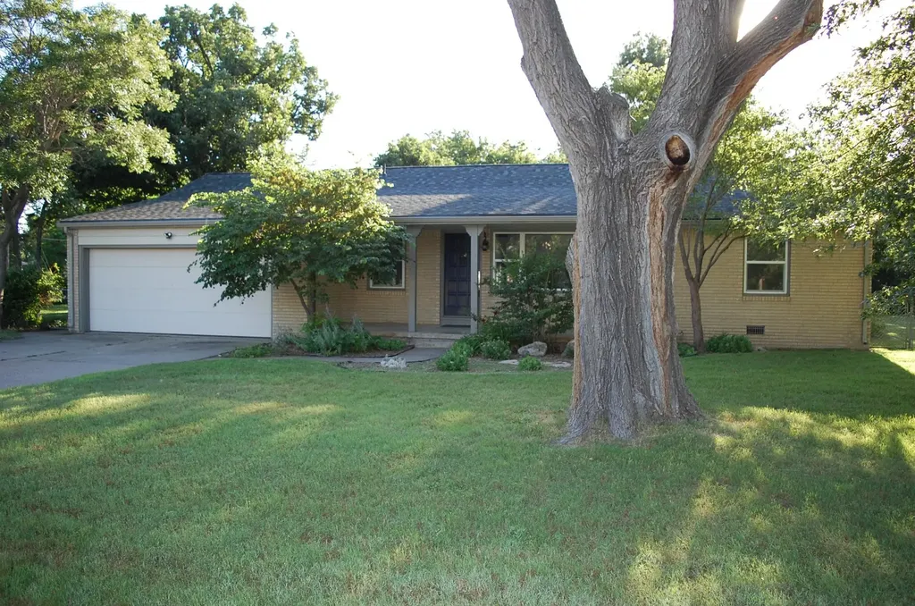 2772 N Halstead Wichita KS 67204