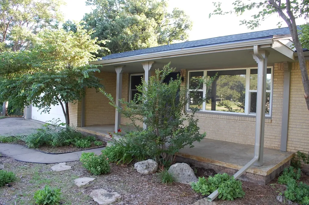 2772 N Halstead Wichita KS 67204