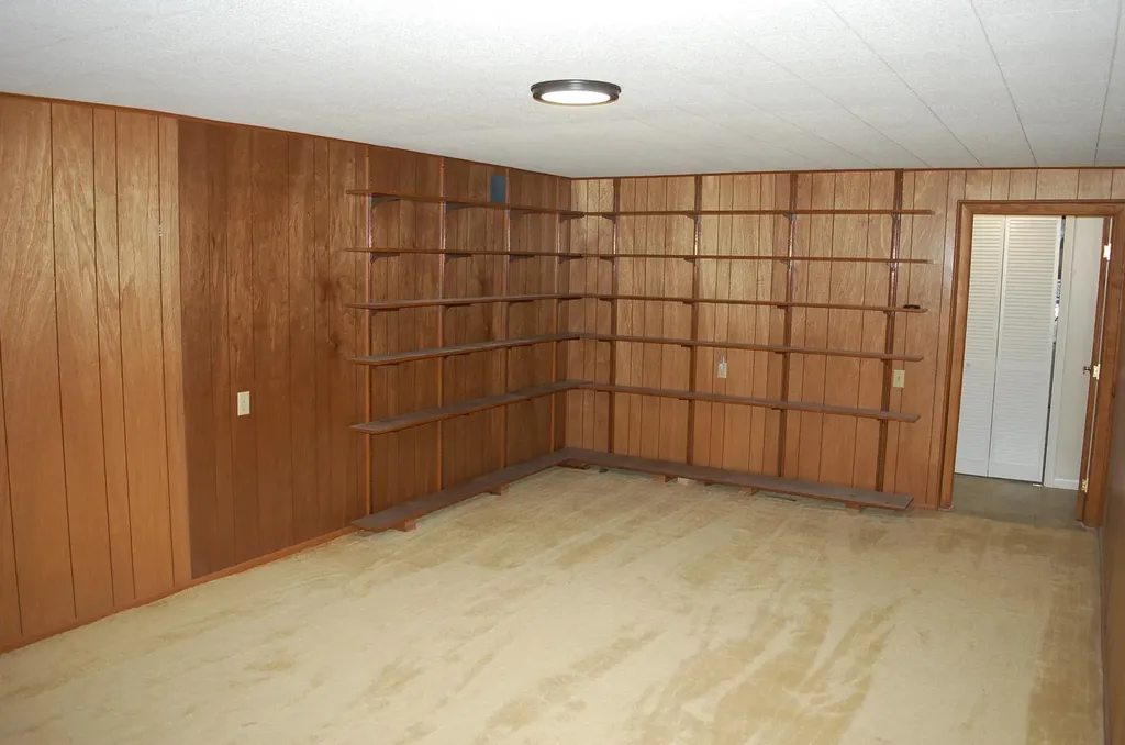 2772 N Halstead Wichita KS 67204
