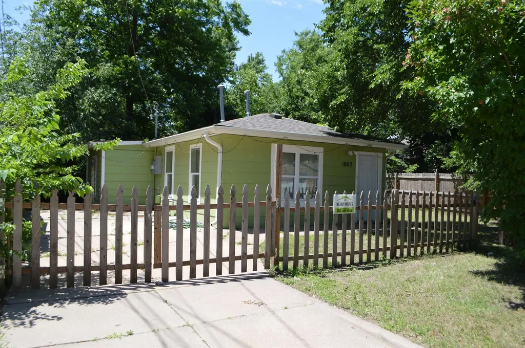 1802 S Lulu Wichita KS 67211