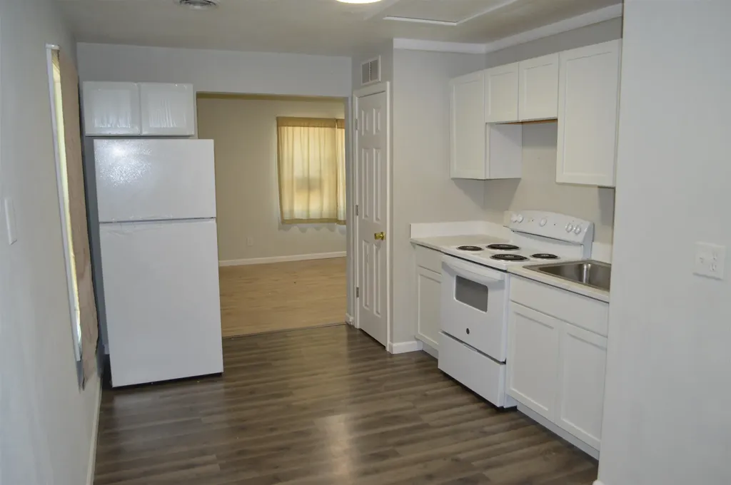 1802 S Lulu Wichita KS 67211