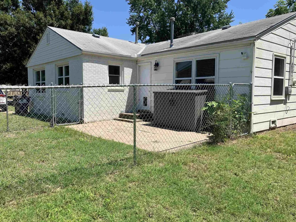 4557 S Walnut Avenue Wichita KS 67217