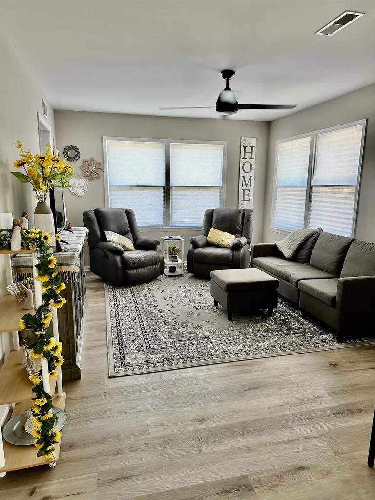 4557 S Walnut Avenue Wichita KS 67217