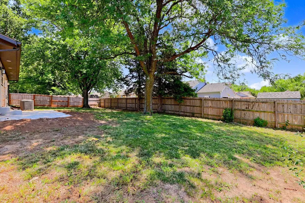 235 W Waitt Rose Hill KS 67133