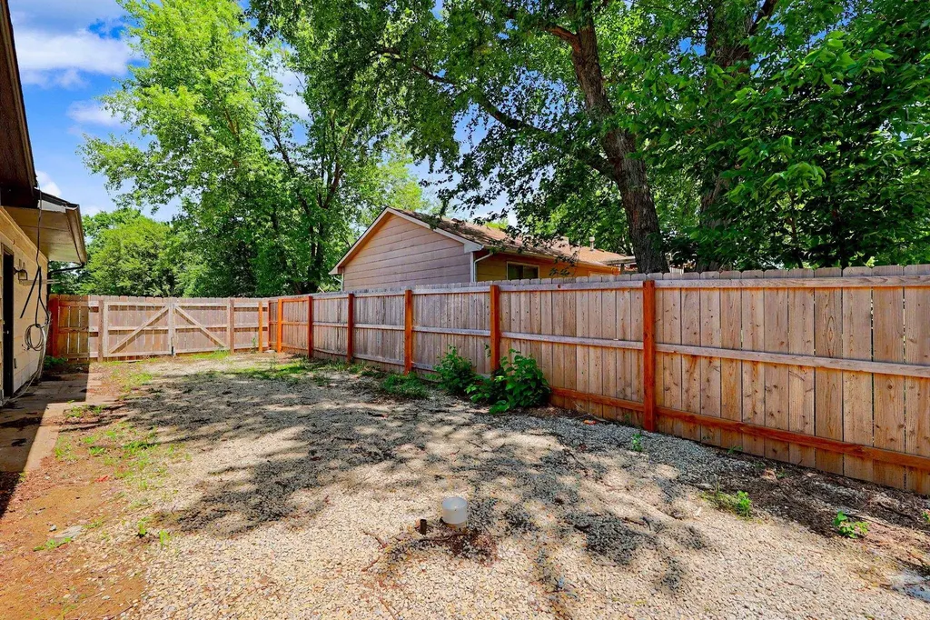 235 W Waitt Rose Hill KS 67133