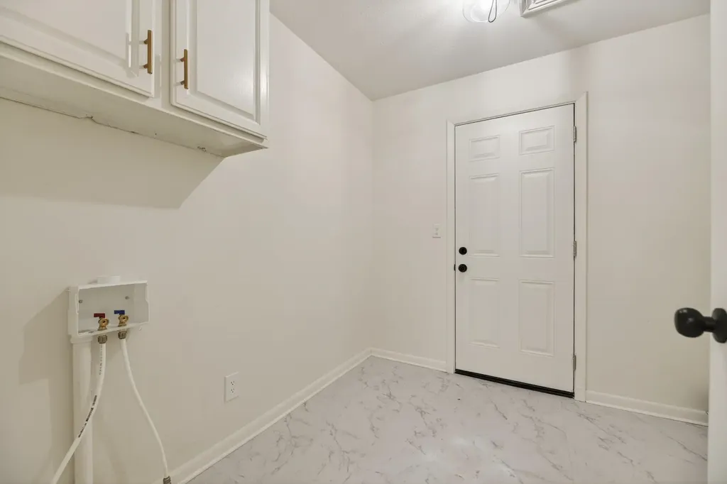 2422 W Greenfield Street Wichita KS 67217