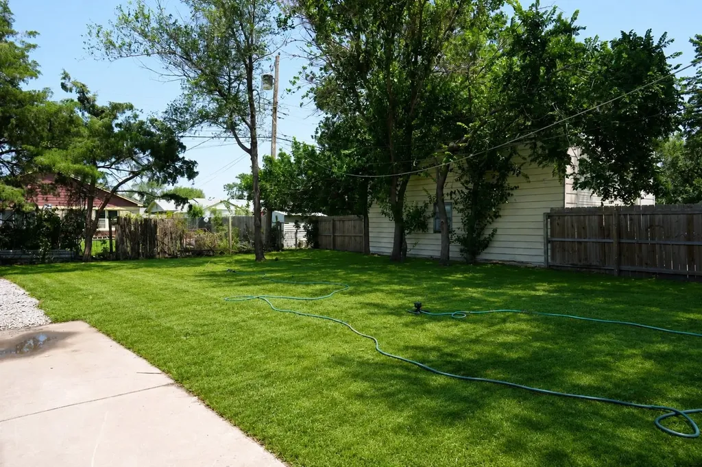 2422 W Greenfield Street Wichita KS 67217