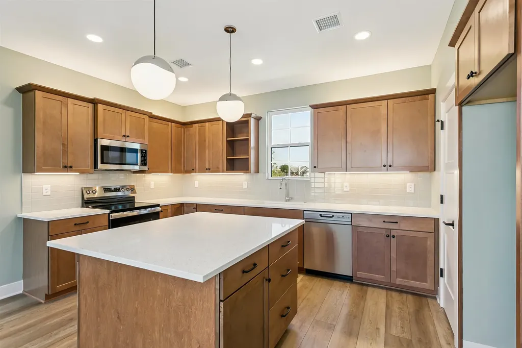 4516 N Harborside Street Wichita KS 67204