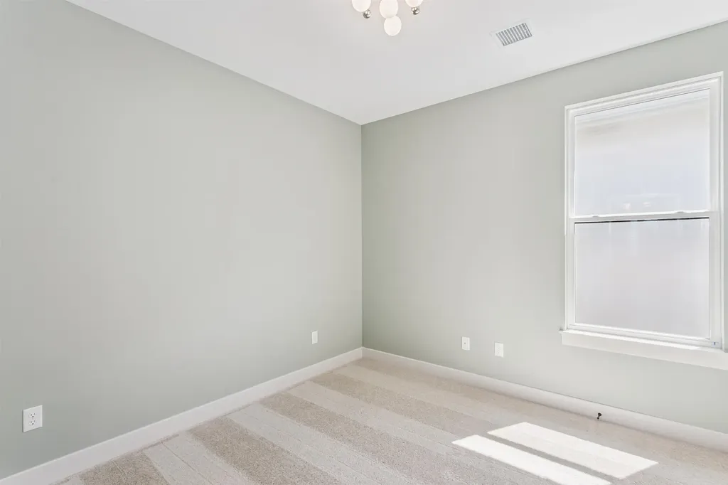 4516 N Harborside Street Wichita KS 67204