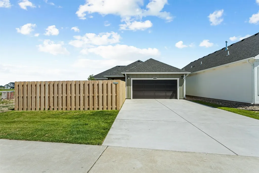 4516 N Harborside Street Wichita KS 67204