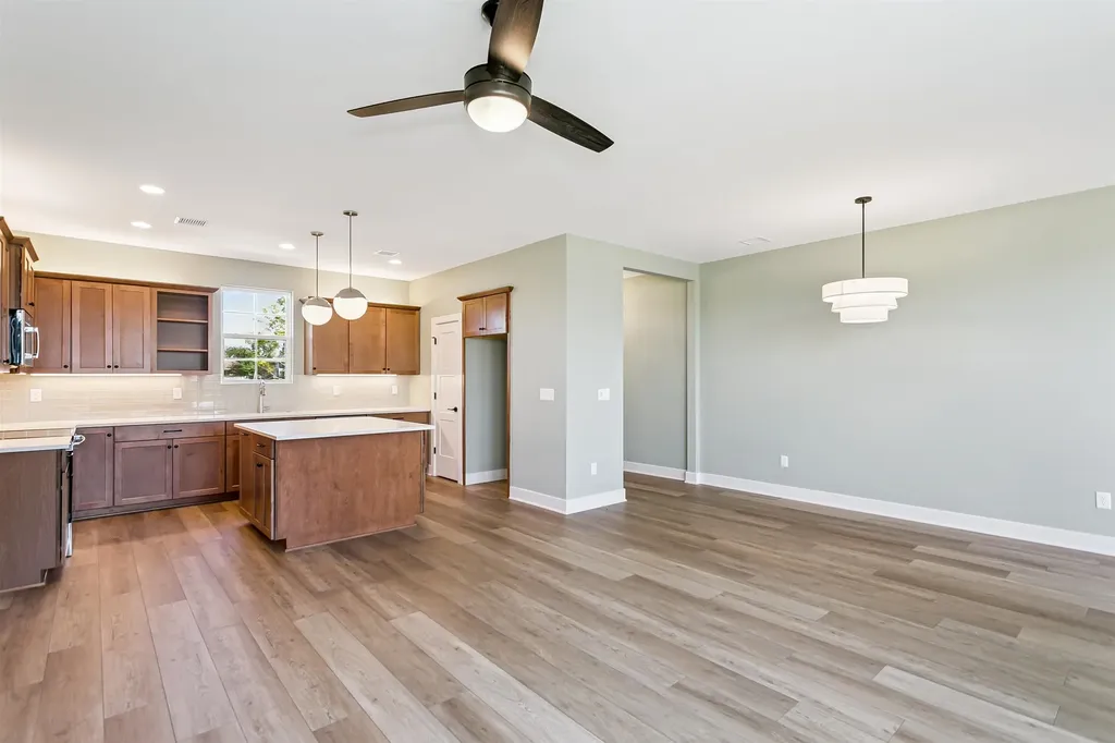 4516 N Harborside Street Wichita KS 67204