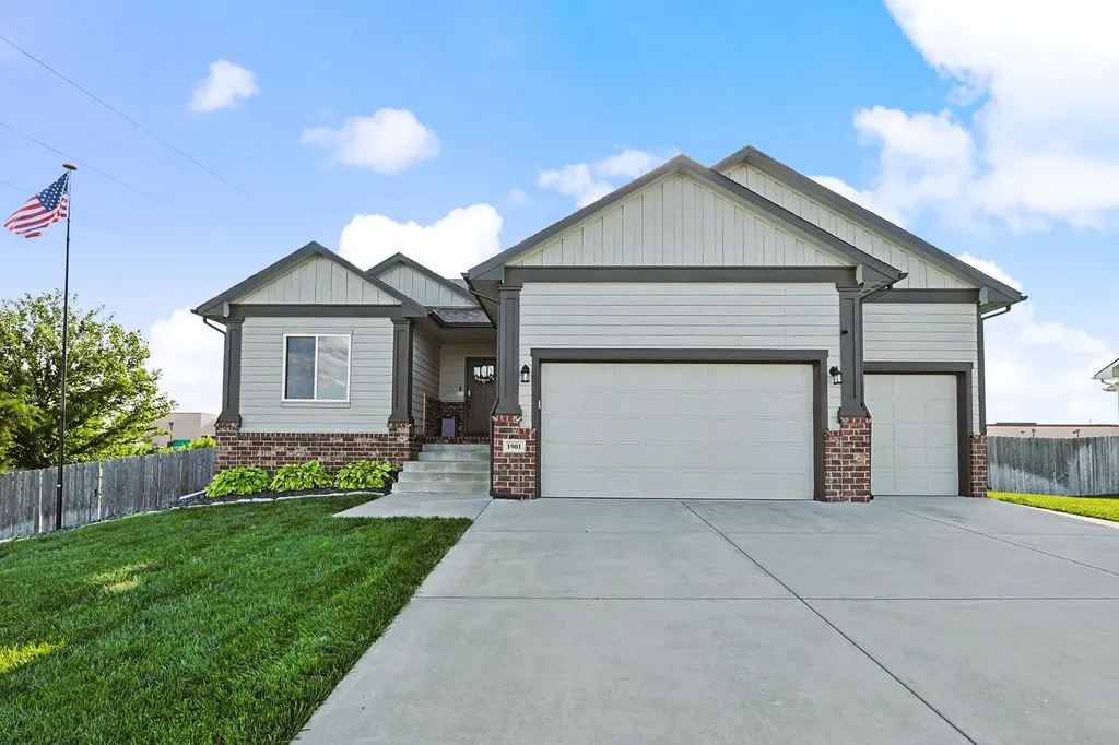 1901 N Amber Ridge Street Derby KS 67037