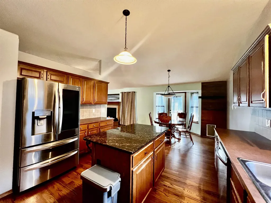 8905 N Ridgewood Lane Park City KS 67147