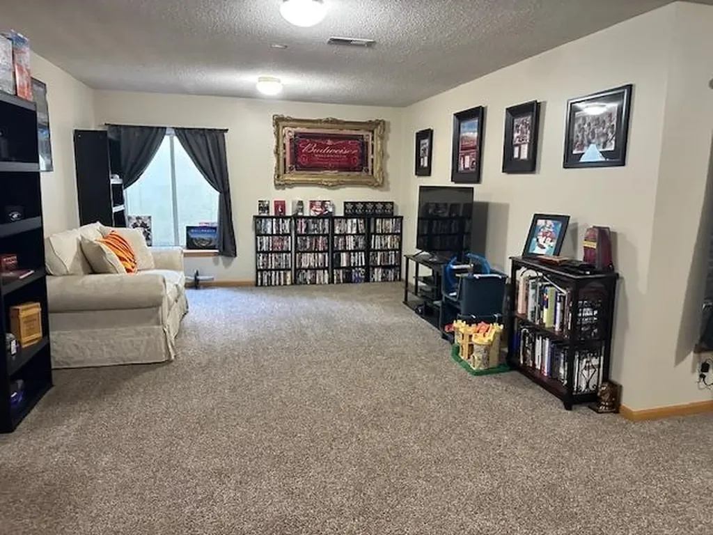 1334 N Coachhouse Wichita KS 67235