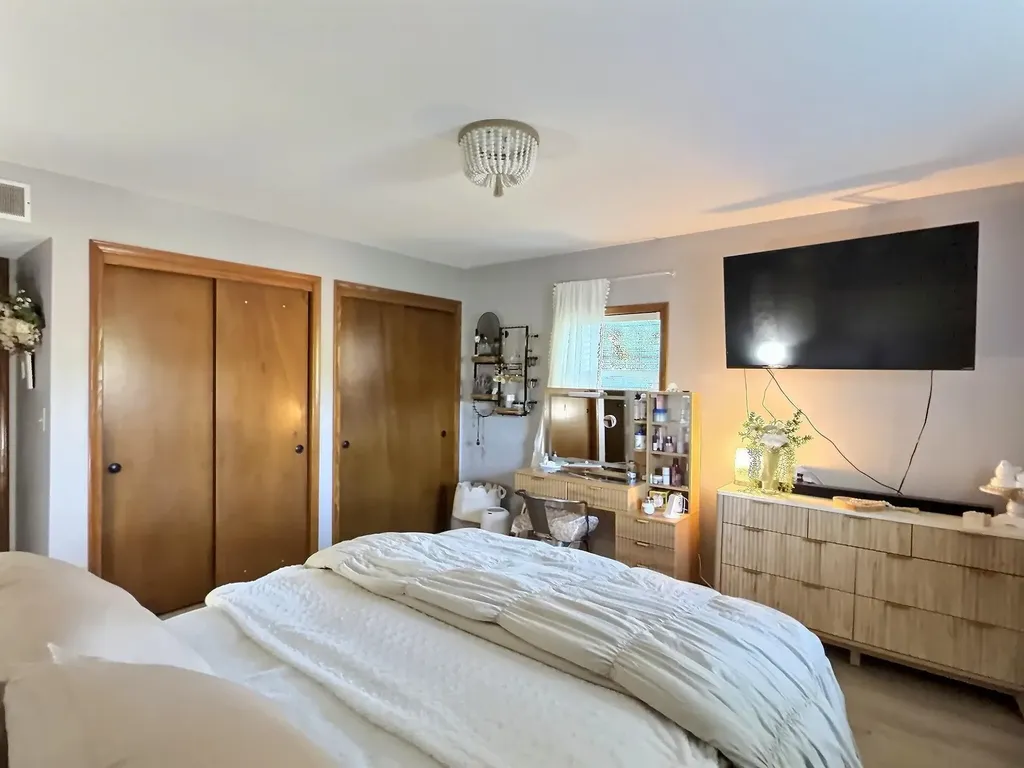 818 E Greenway Court Derby KS 67037