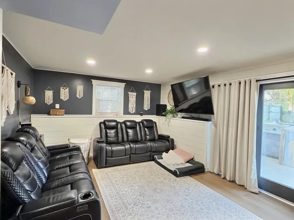 818 E Greenway Court Derby KS 67037